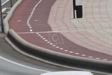 Vandalizan las nuevas papeleras del ensanche de la carretera de Melenara (Telde)/TA.